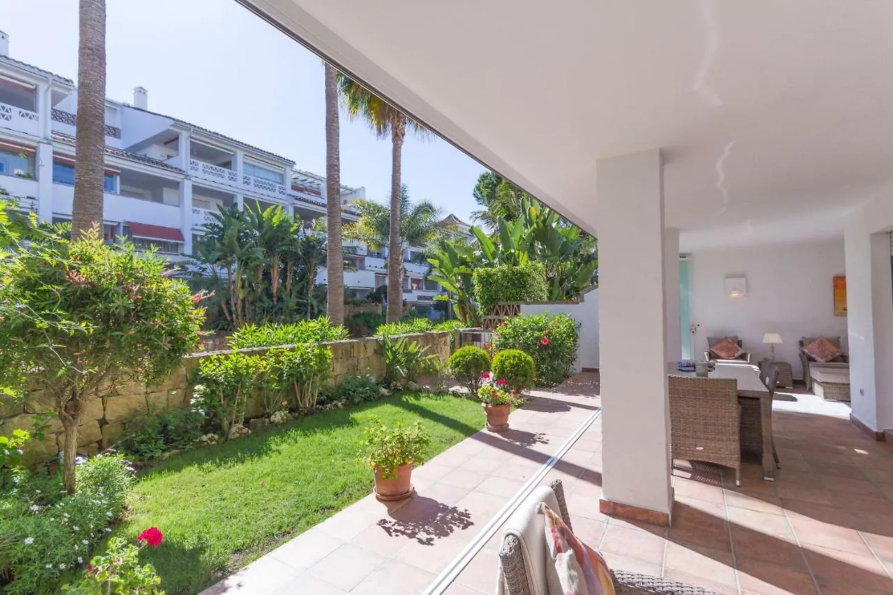 Las Canas Beach, Ground Floor First Line Beach, Marbella Golden Mile アパート