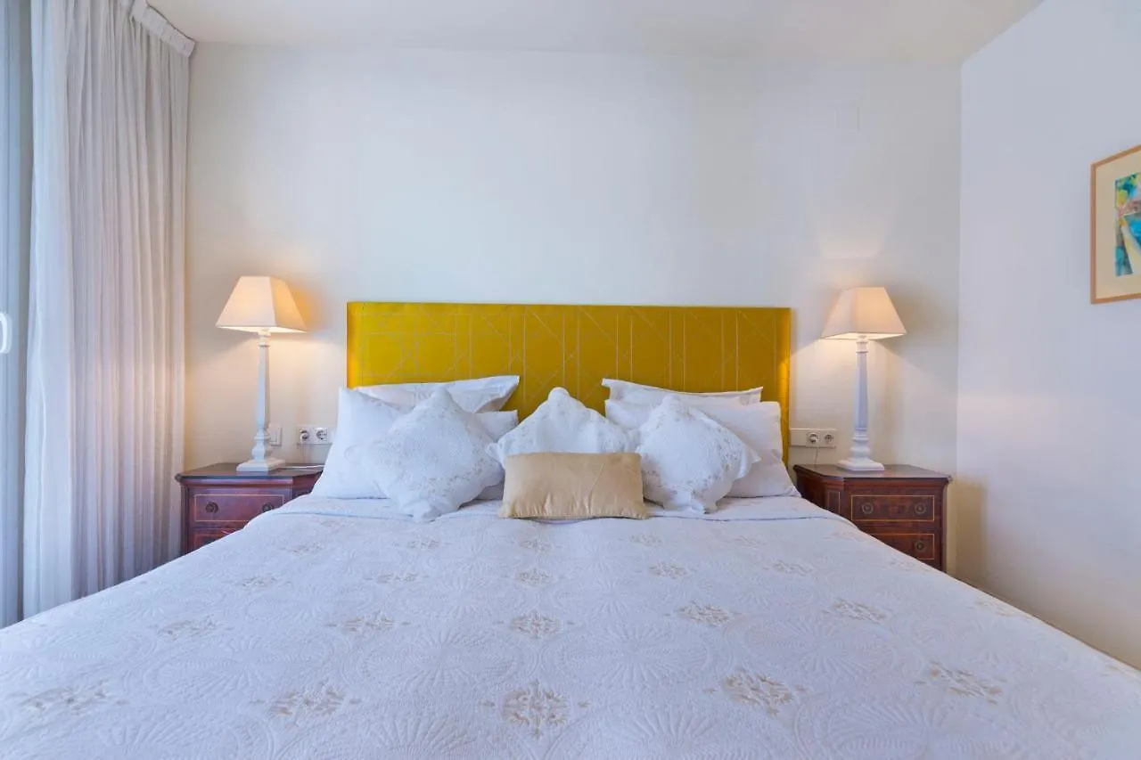 Apartment Las Canas Beach, Ground Floor First Line Beach, Marbella Golden Mile