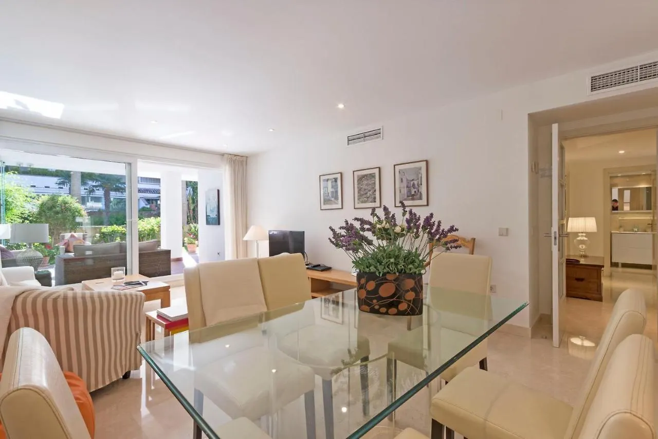 Apartment Las Canas Beach, Ground Floor First Line Beach, Marbella Golden Mile