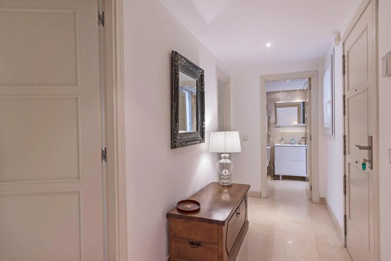 Apartment Las Canas Beach, Ground Floor First Line Beach, Marbella Golden Mile Spain