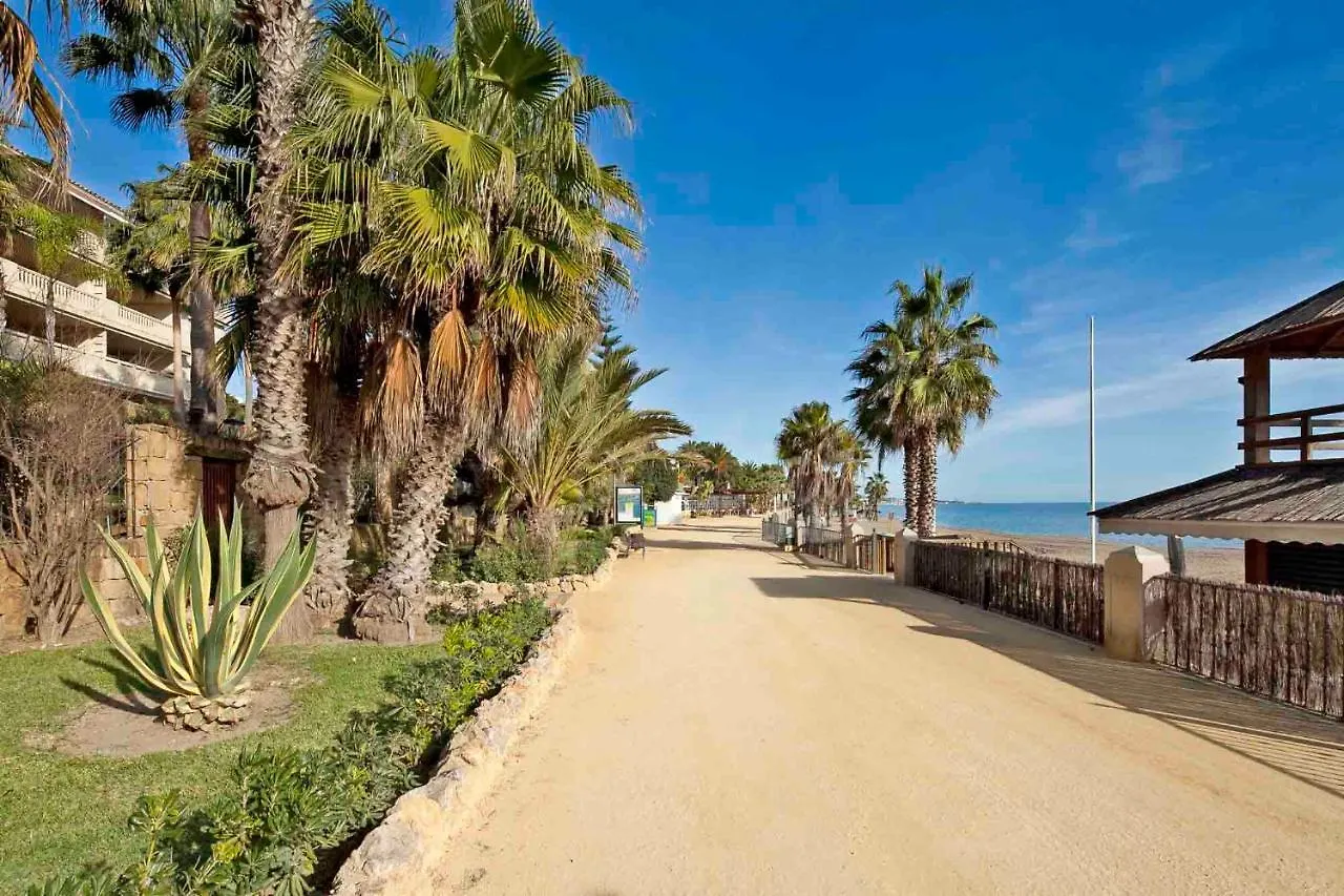 Apartment Las Canas Beach, Ground Floor First Line Beach, Marbella Golden Mile Spain